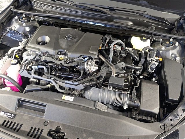 Used 2025 Toyota Camry SE image 34