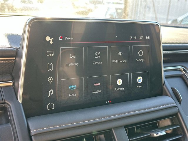 Used 2024 GMC Yukon XL AT4 w/ Technology Package image 40