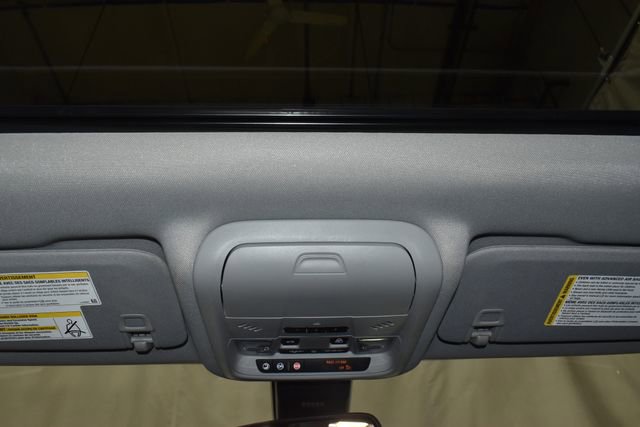 Used 2022 Chevrolet Equinox Premier AWD/4WD image 22