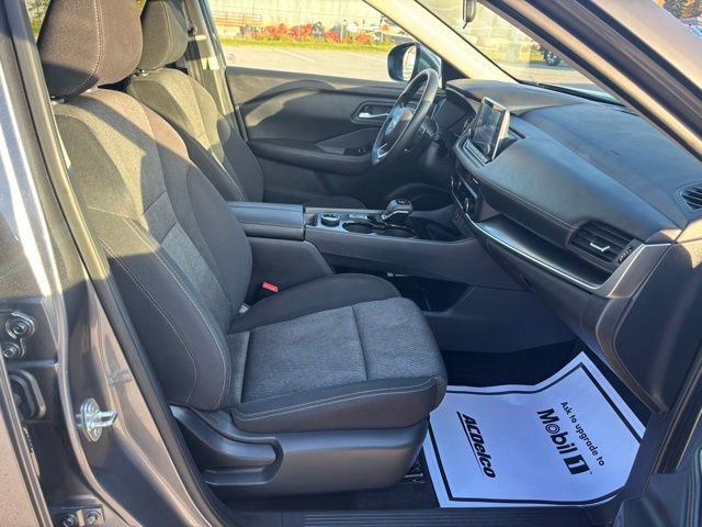 Used 2024 Nissan Rogue SV image 21
