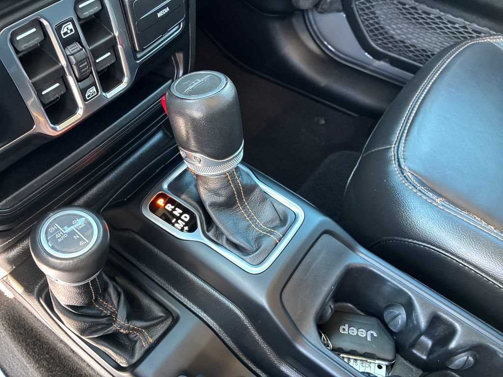 Used 2022 Jeep Gladiator Overland AWD/4WD image 32