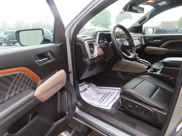 Used 2023 GMC Canyon Denali AWD/4WD image 18