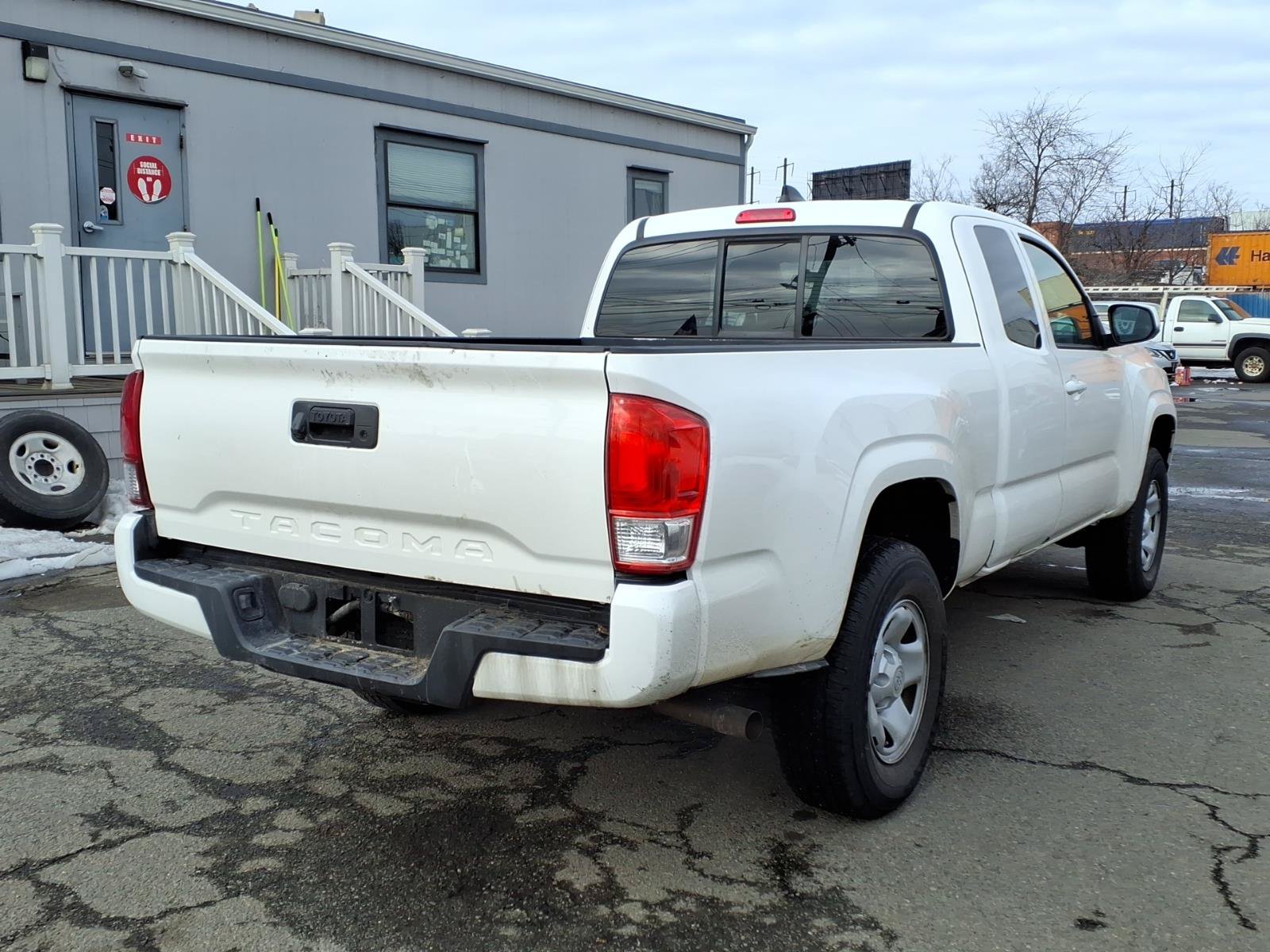 Used 2021 Toyota Tacoma SR RWD image 6
