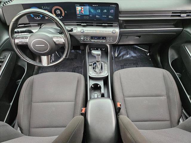 Used 2024 Hyundai Kona SEL image 16