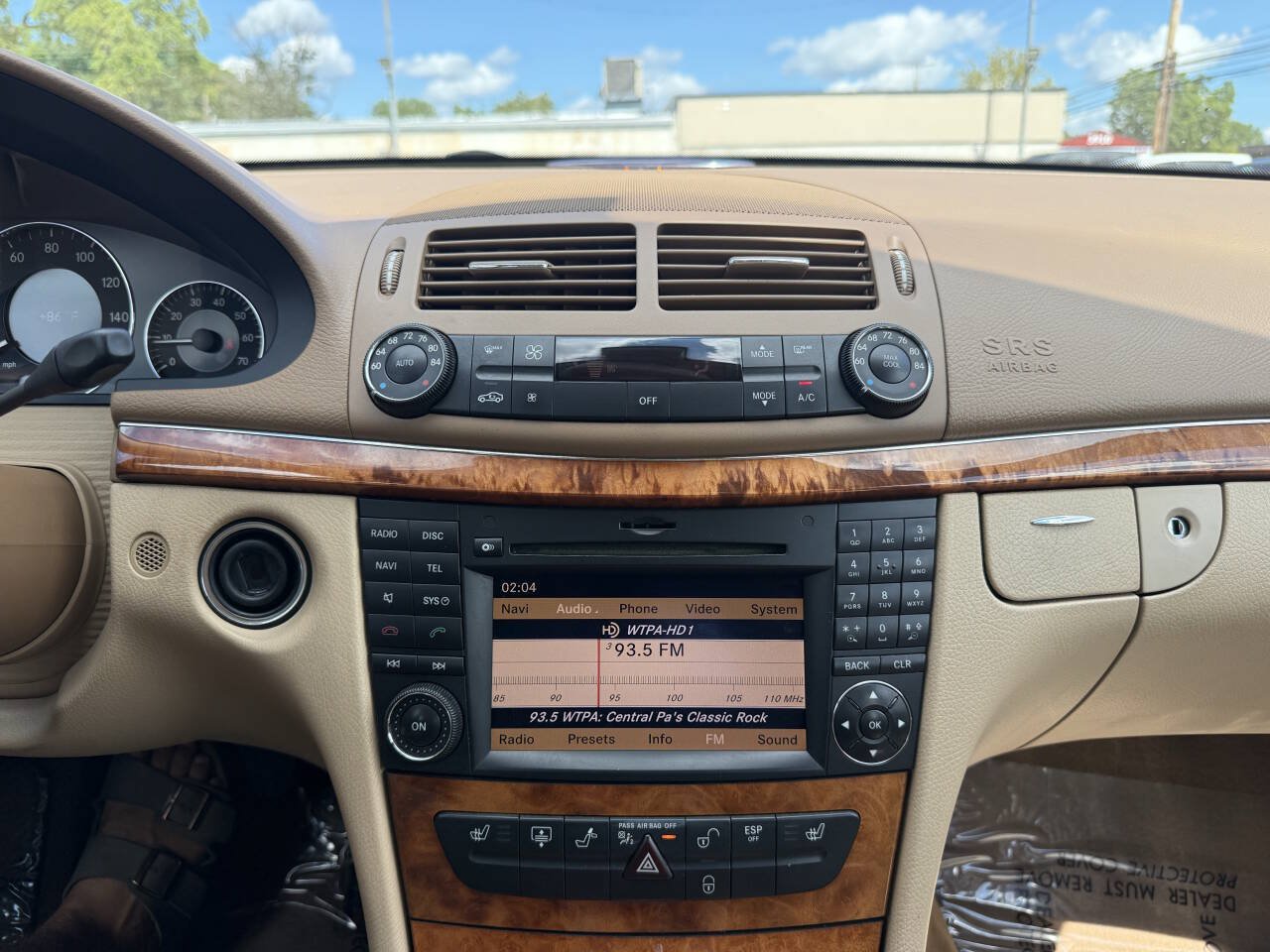 Used 2009 Mercedes-Benz E 350 4MATIC Sedan image 15