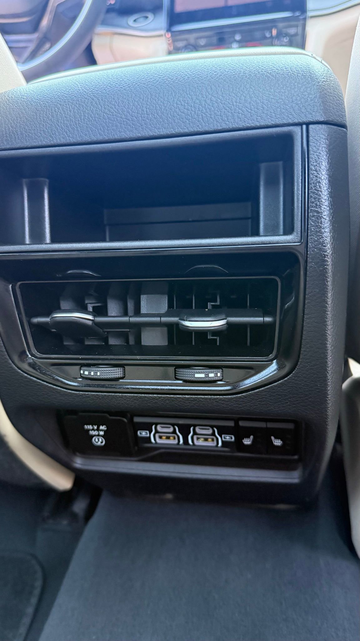 Used 2023 Jeep Grand Cherokee 4WD 4xe image 33