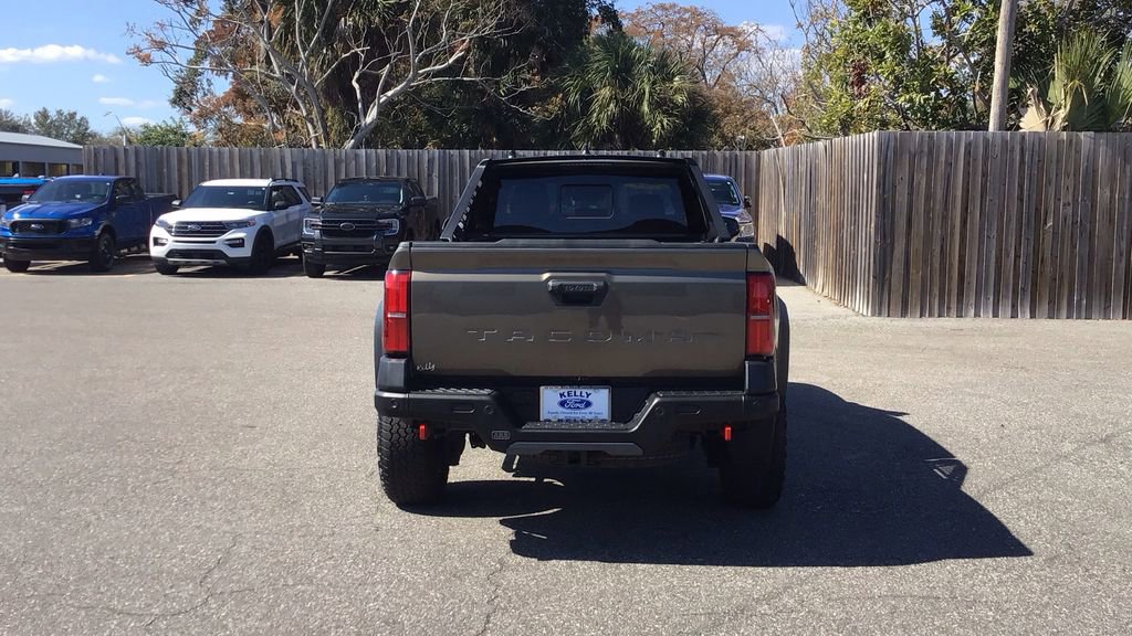 Used 2024 Toyota Tacoma Trailhunter image 6