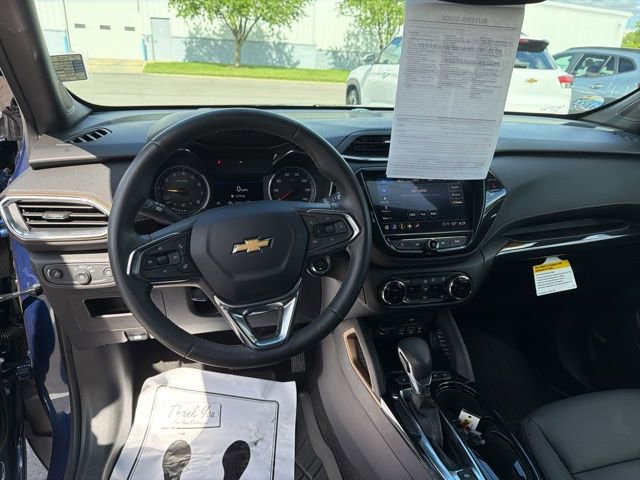 Used 2023 Chevrolet TrailBlazer ACTIV w/ Sun and Liftgate Package AWD/4WD image 23