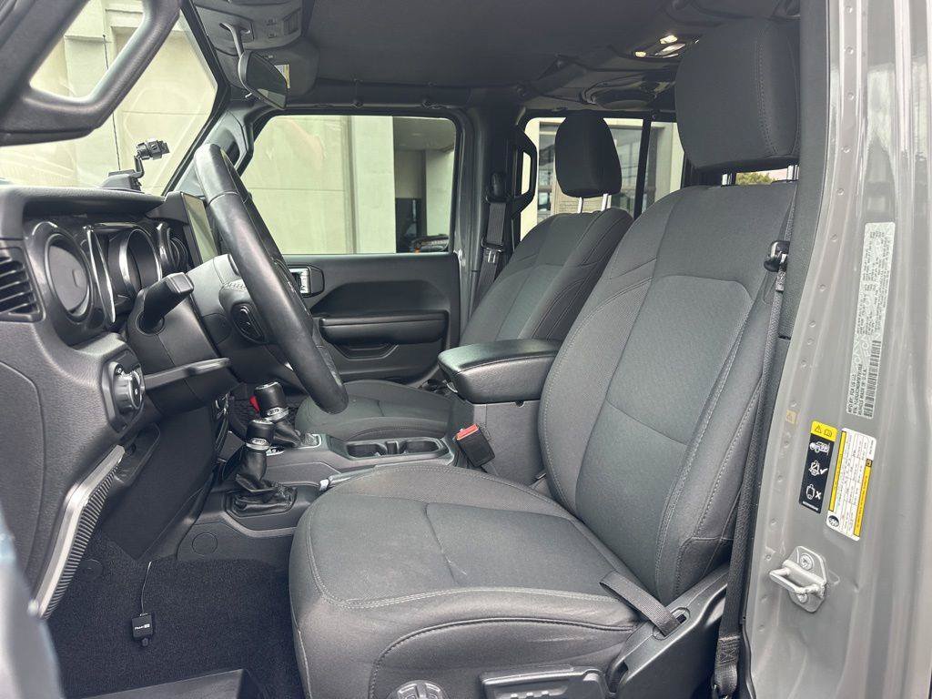Used 2021 Jeep Wrangler Unlimited Sport AWD/4WD image 29