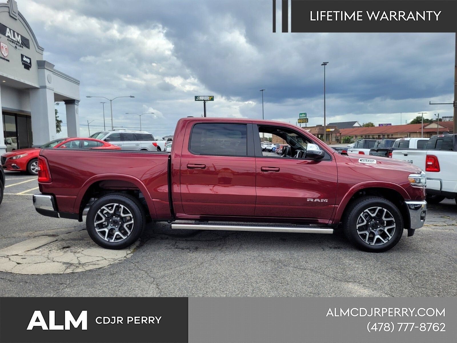 New 2026 RAM 1500 Laramie AWD/4WD image 15