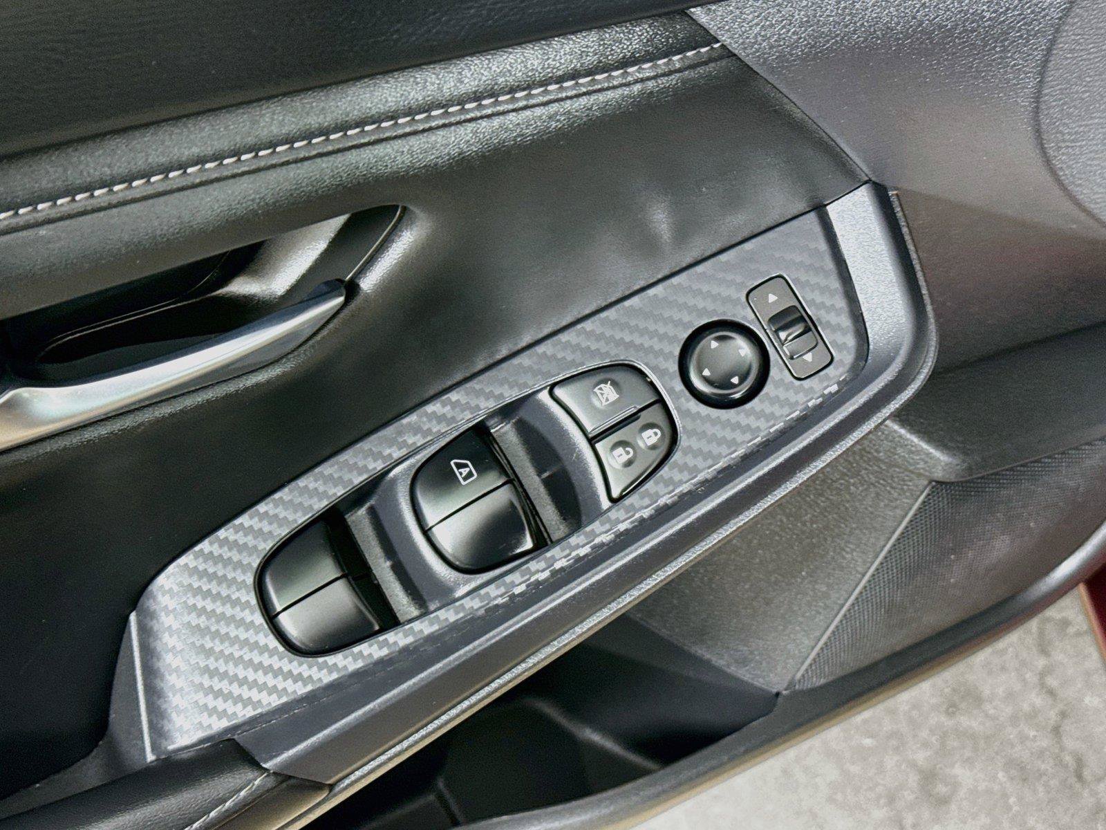 Used 2024 Nissan Sentra SV FWD image 19