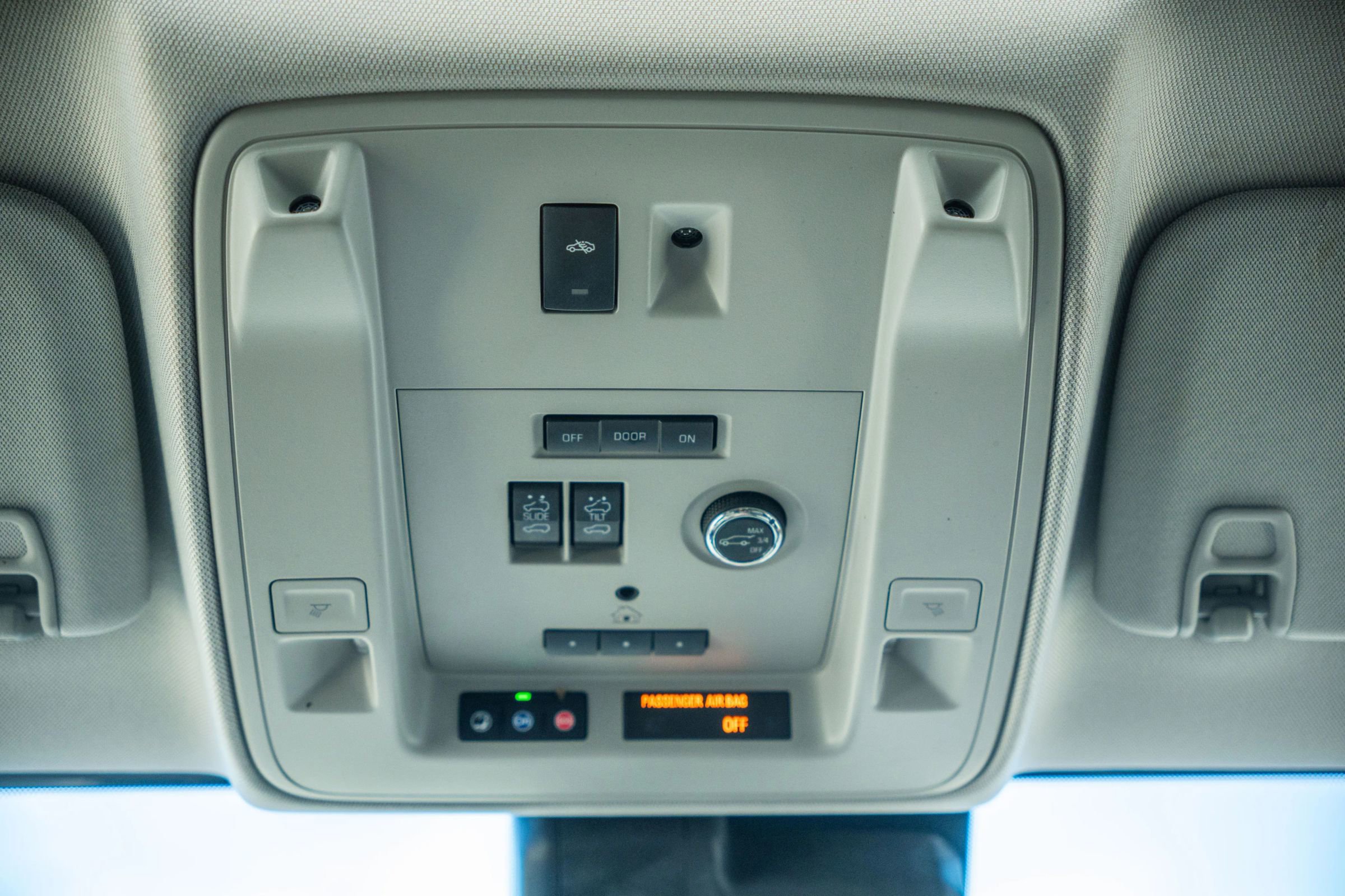 Used 2018 Cadillac Escalade Luxury image 25