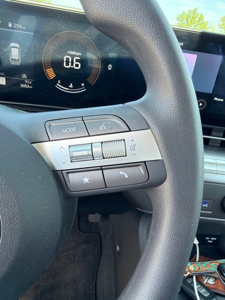 Used 2026 Hyundai Kona SE AWD/4WD image 13