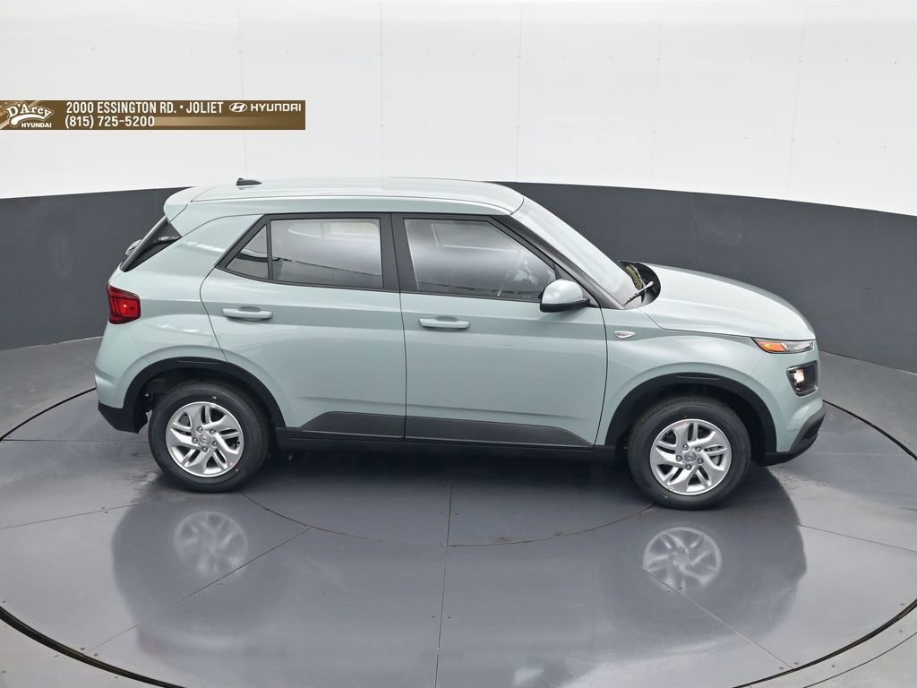 New 2026 Hyundai Venue SE FWD image 16