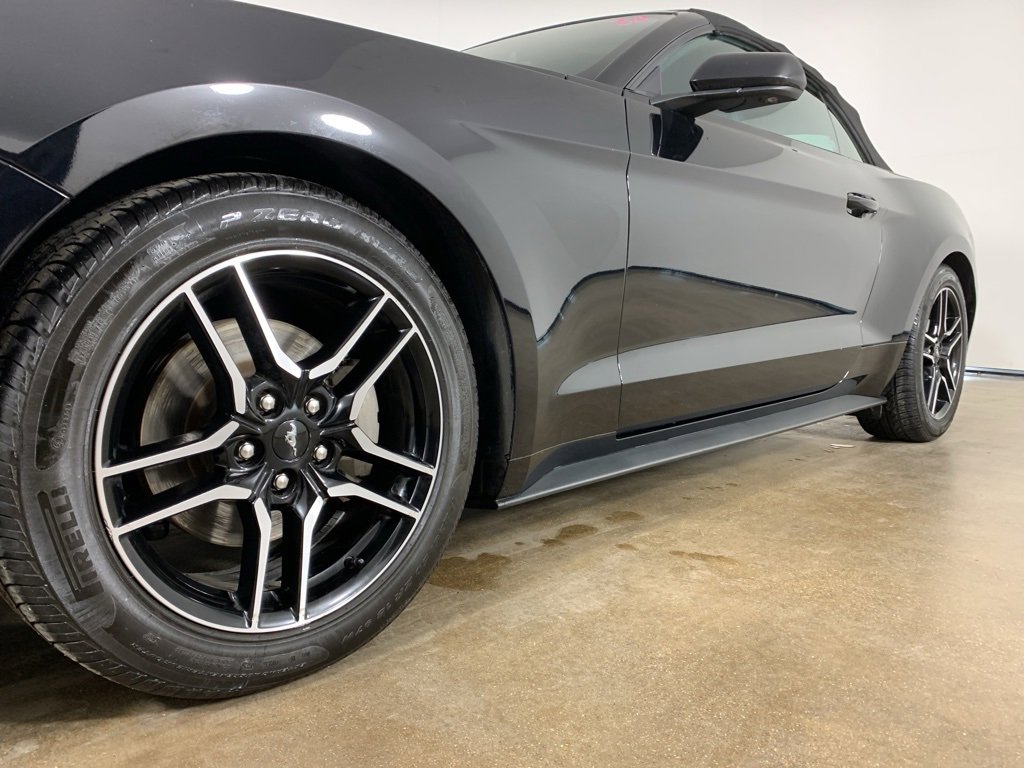 Used 2023 Ford Mustang Premium image 2