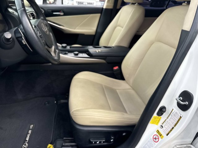 Used 2014 Lexus IS 250 w/ Premium Package RWD image 17