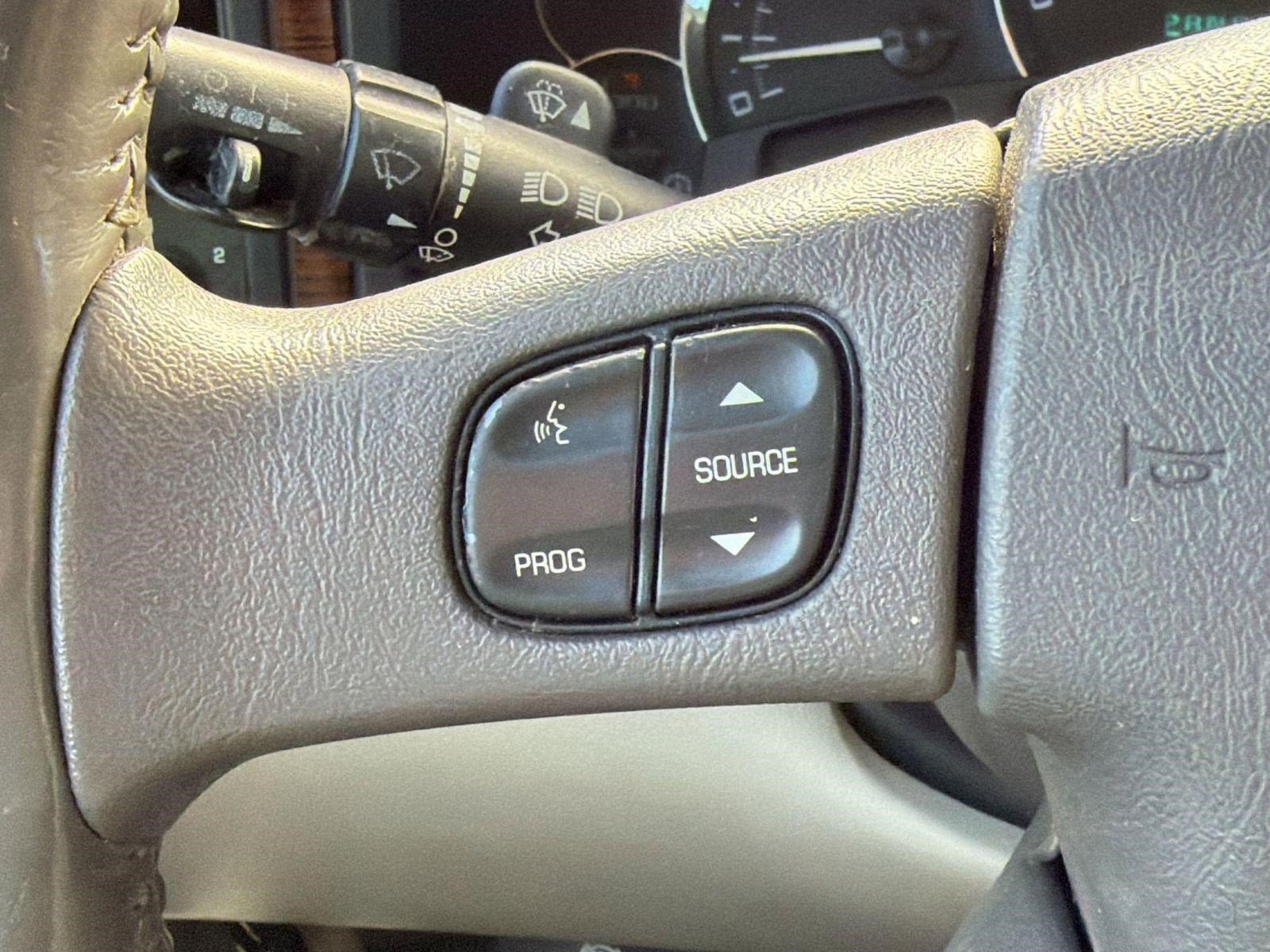 Used 2003 Cadillac Escalade 2WD w/ Marketing Vehicle Package image 25