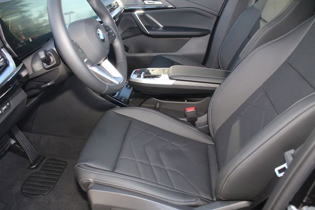 New 2026 BMW X2 xDrive28i w/ Convenience Package image 18