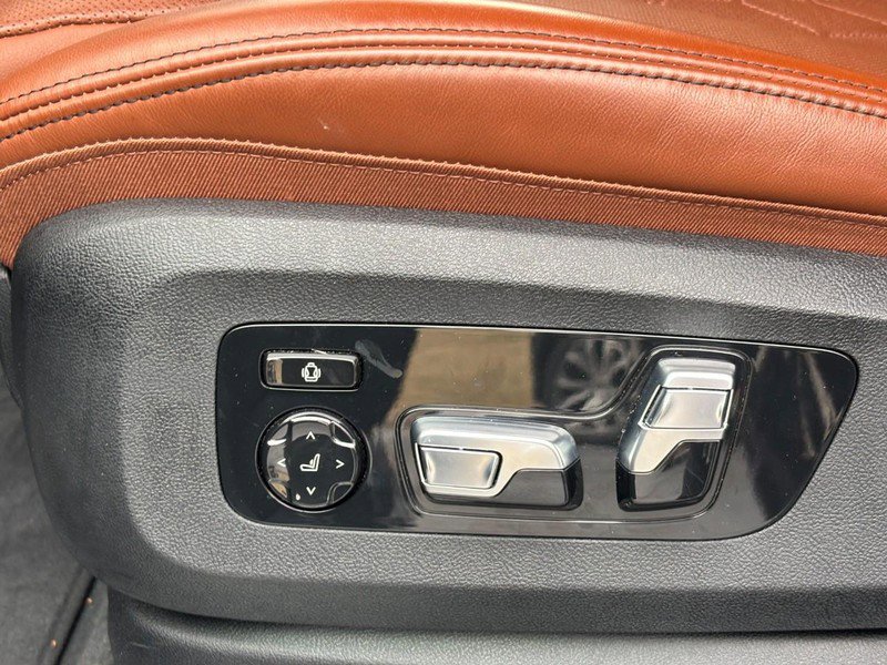 Used 2024 BMW X5 M60i image 15