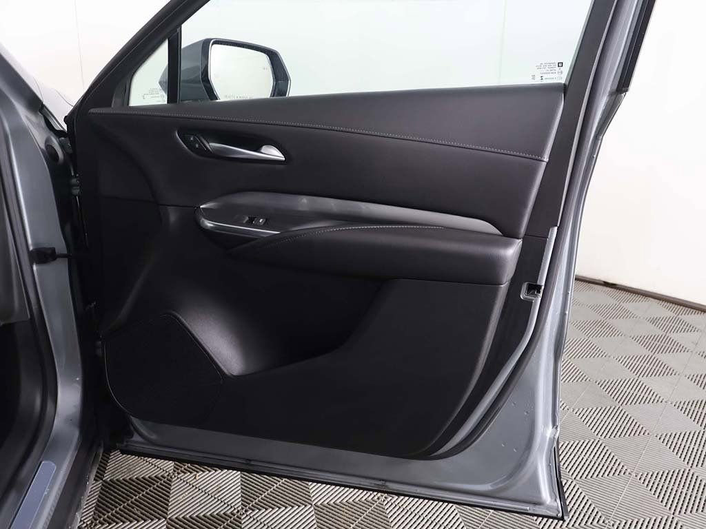 Used 2024 Cadillac XT4 Premium Luxury image 23