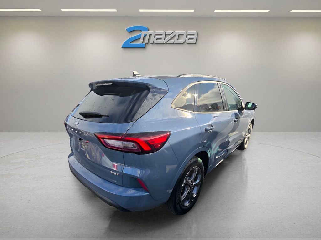 Used 2024 Ford Escape ST-Line Select image 13