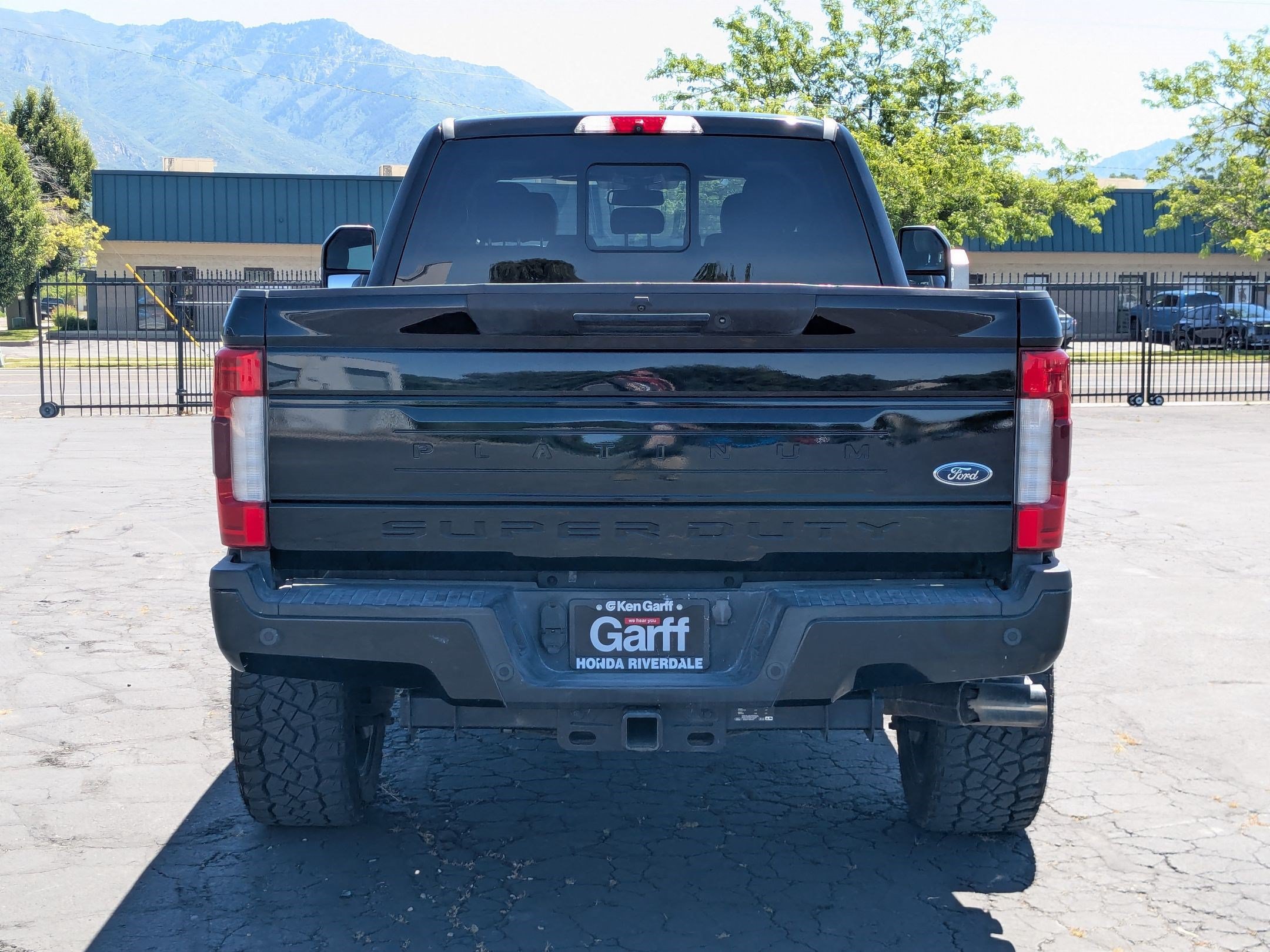 Used 2018 Ford F250 Platinum w/ Platinum Ultimate Package AWD/4WD image 7