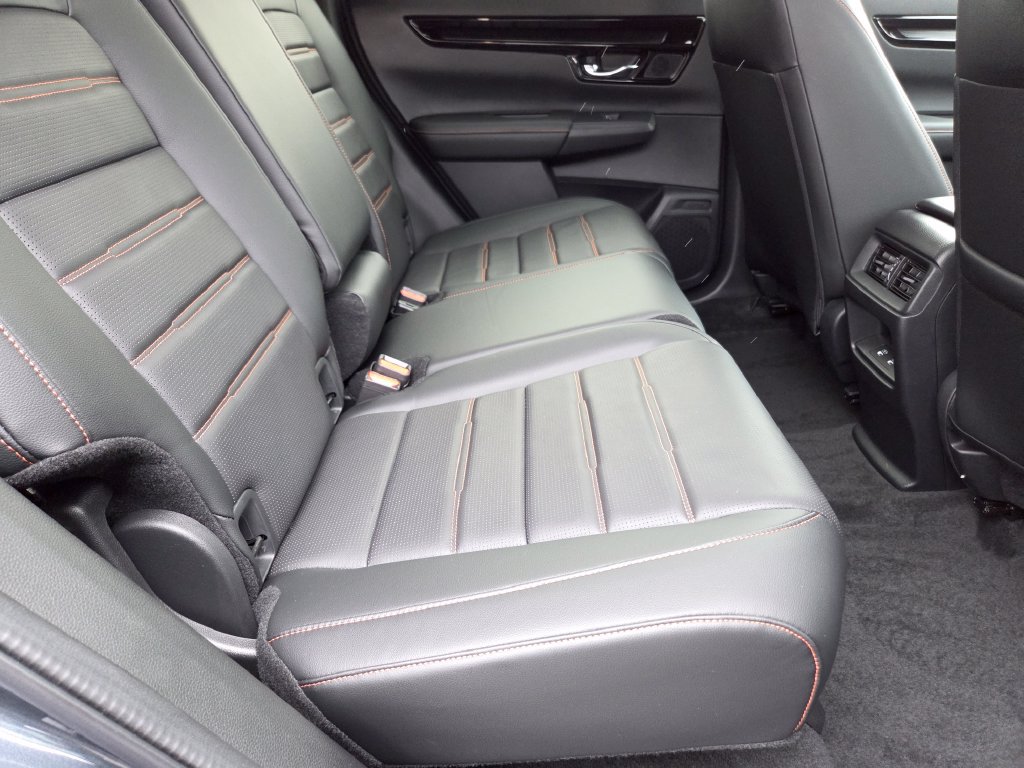 Used 2025 Honda CR-V Sport Touring image 32