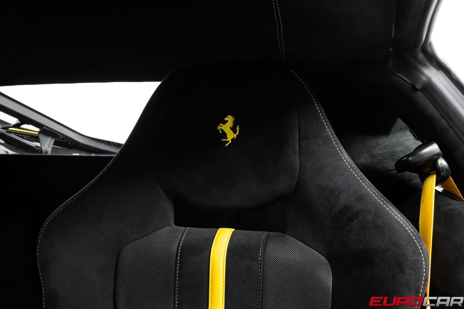 Used 2020 Ferrari 488 Pista Coupe RWD image 51