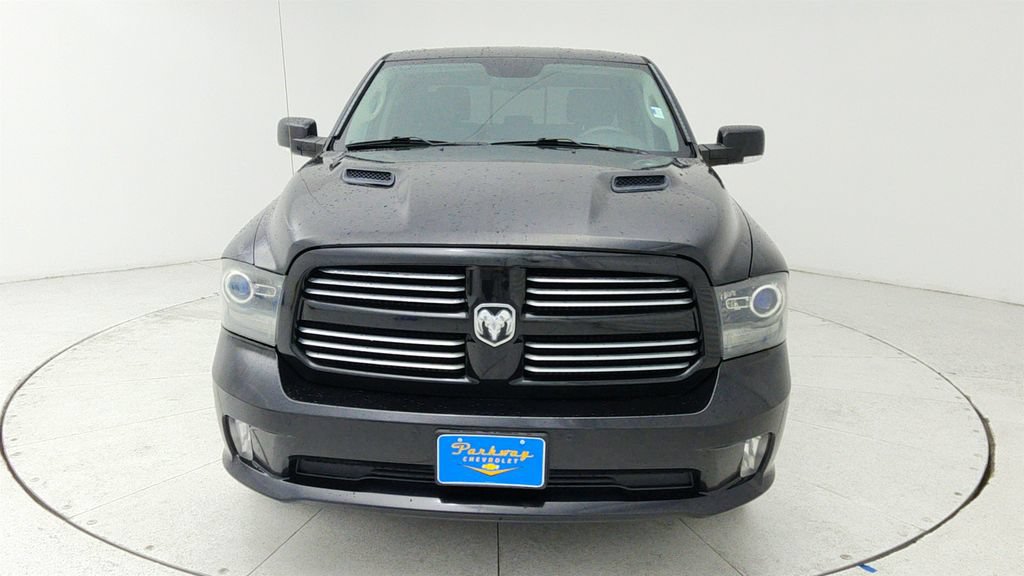 Used 2016 RAM 1500 Sport RWD image 2