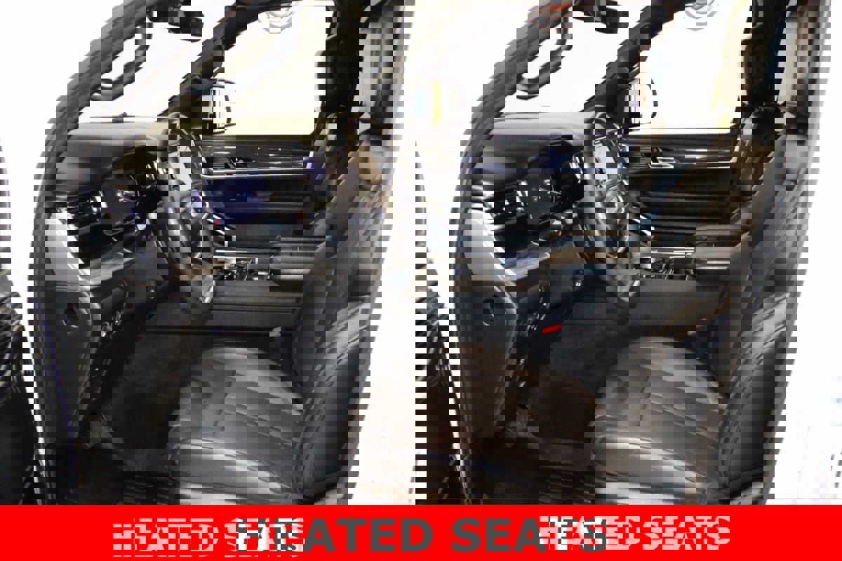 Used 2022 Jeep Wagoneer Series III w/ Premium Group I image 17