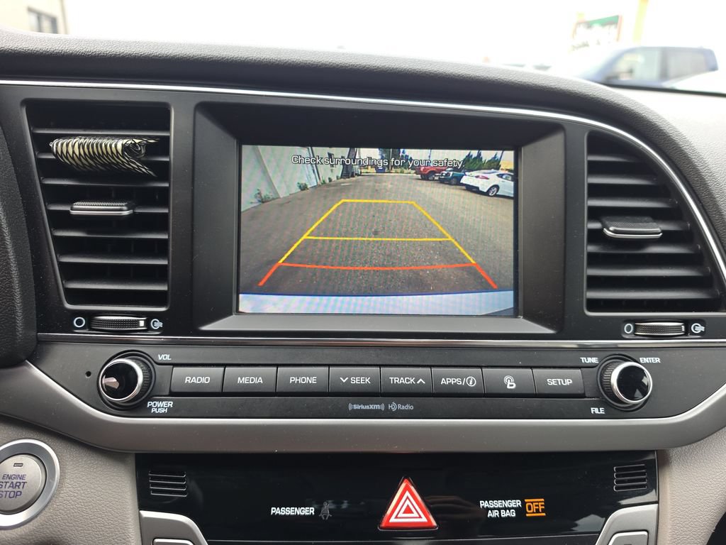 Used 2017 Hyundai Elantra Limited FWD image 27