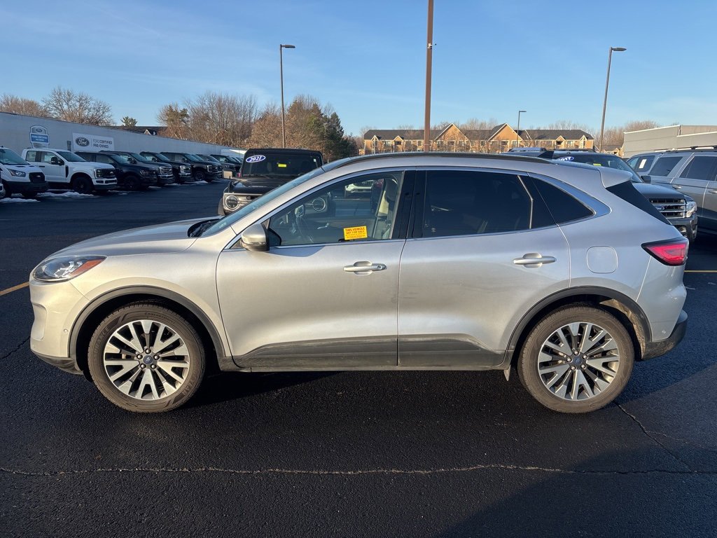 Used 2020 Ford Escape Titanium image 8