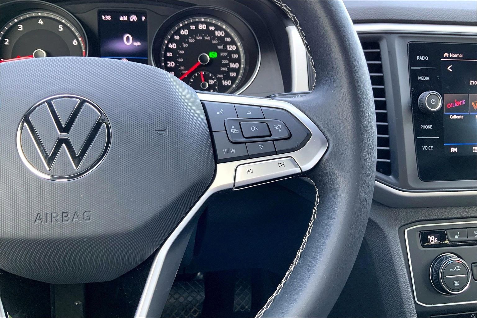 Used 2021 Volkswagen Atlas Cross Sport SE image 23