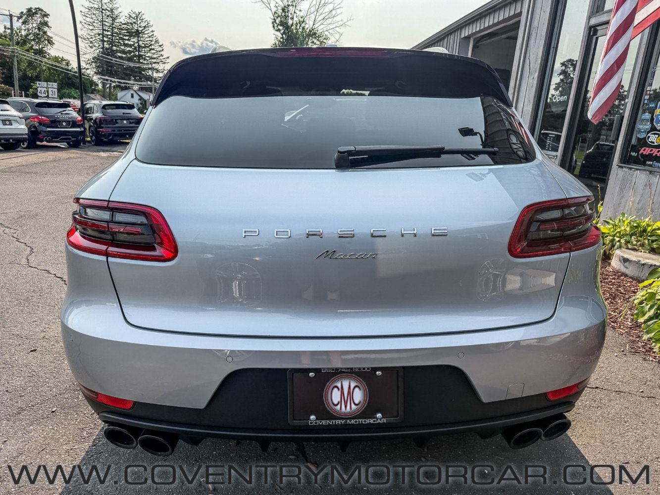 Used 2018 Porsche Macan Sport Edition AWD/4WD image 7