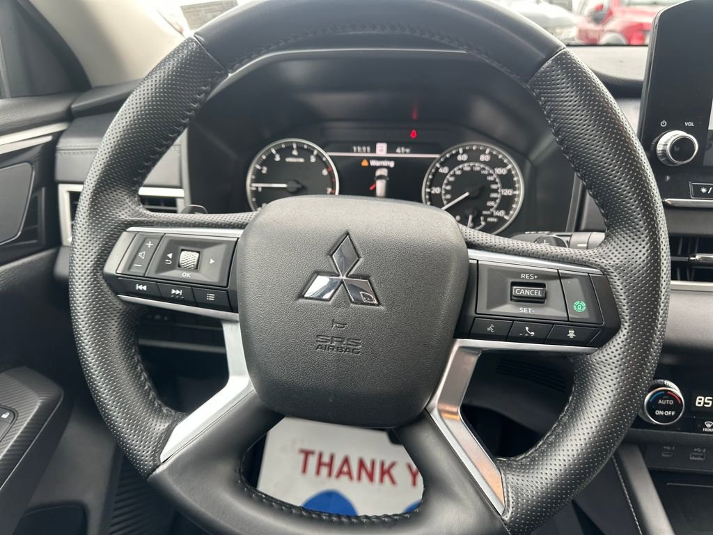 Used 2024 Mitsubishi Outlander SE image 19