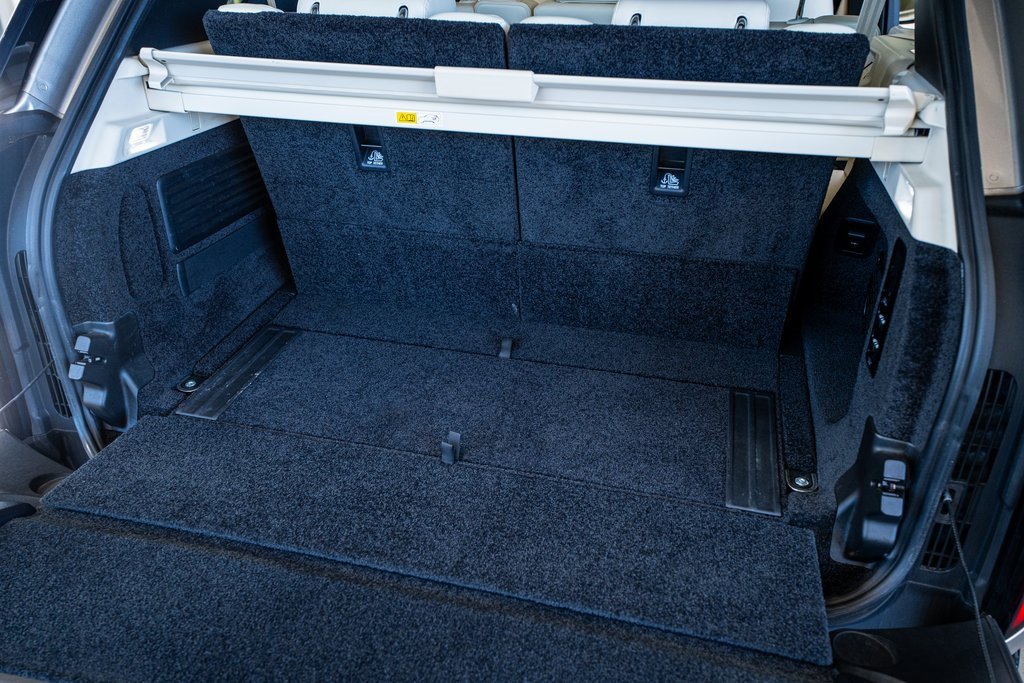 Used 2023 Land Rover Range Rover Long Wheelbase SE image 64