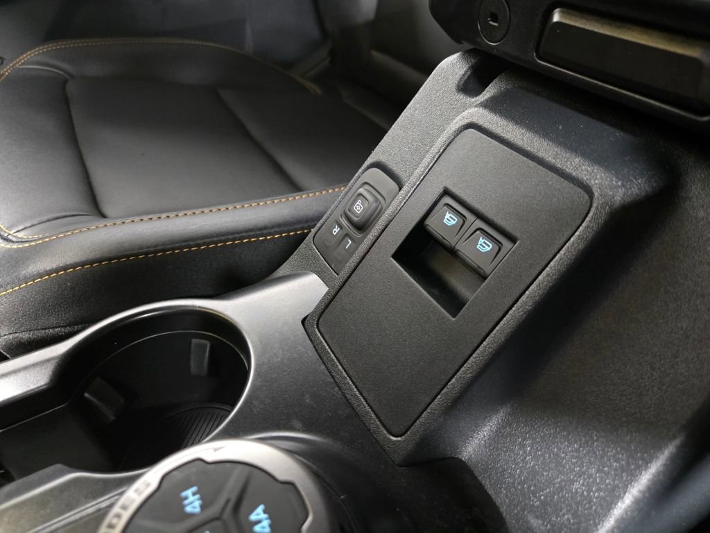 Used 2023 Ford Bronco Badlands image 29