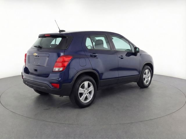 Used 2021 Chevrolet Trax LS image 4