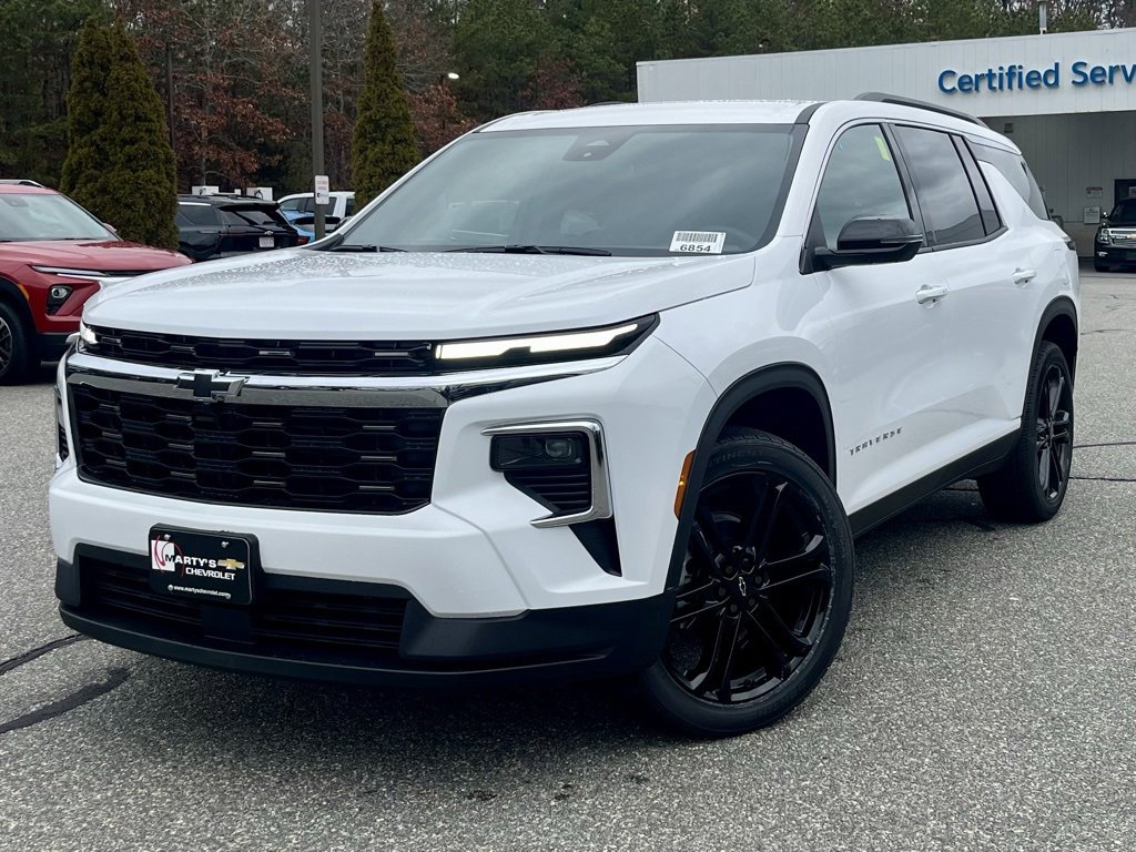 New 2026 Chevrolet Traverse LT image 1