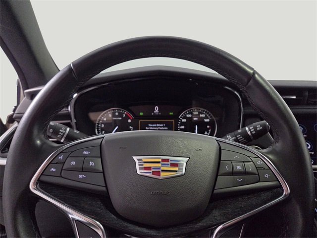 Certified 2022 Cadillac XT5 Premium Luxury w/ LPO, Floor Liner Package image 10