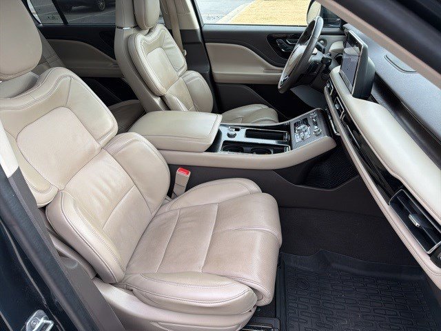 Used 2022 Lincoln Aviator Reserve w/ Equipment Group 201A image 28