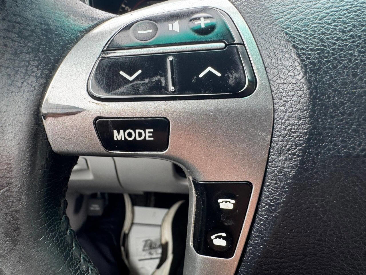 Used 2013 Toyota Highlander SE image 16