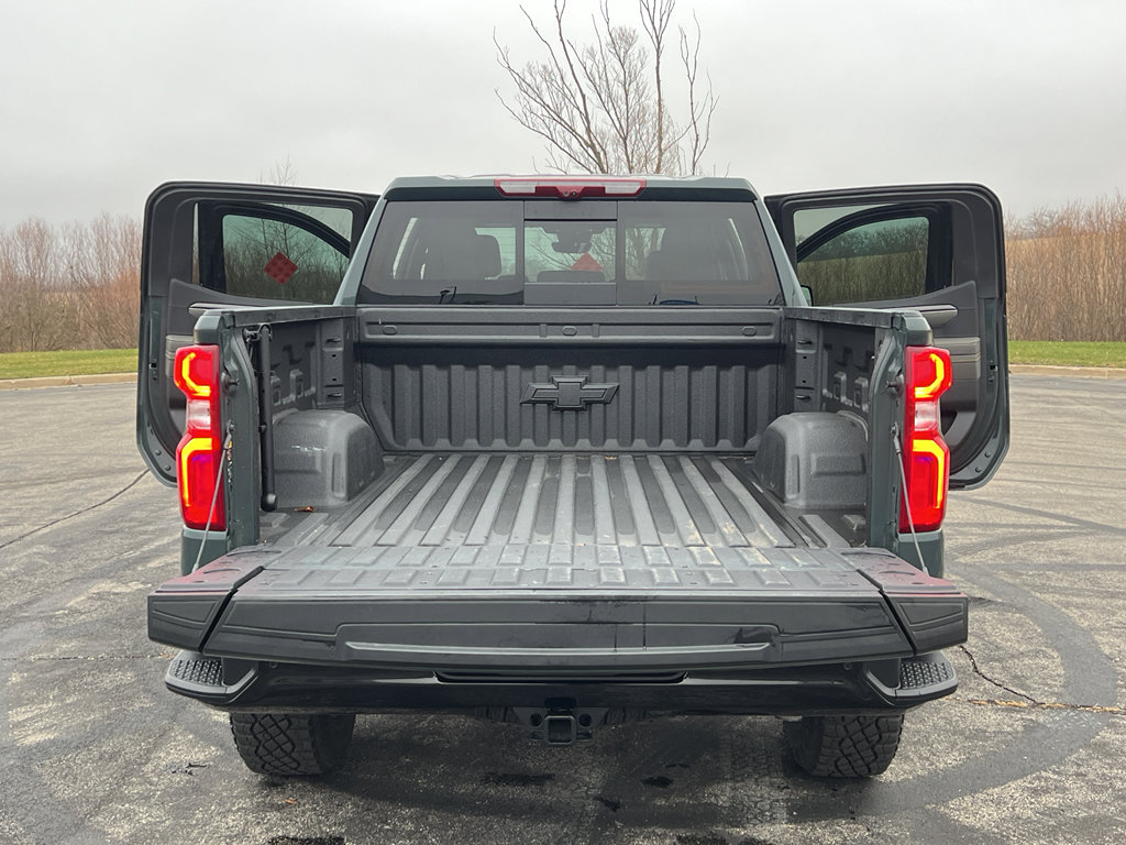 Used 2025 Chevrolet Silverado 1500 ZR2 w/ Technology Package image 44