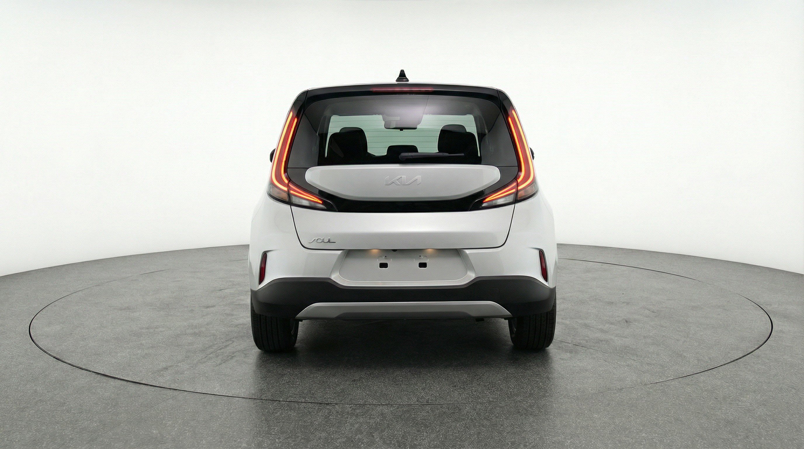 Used 2025 Kia Soul LX w/ LX Technology Package FWD image 7