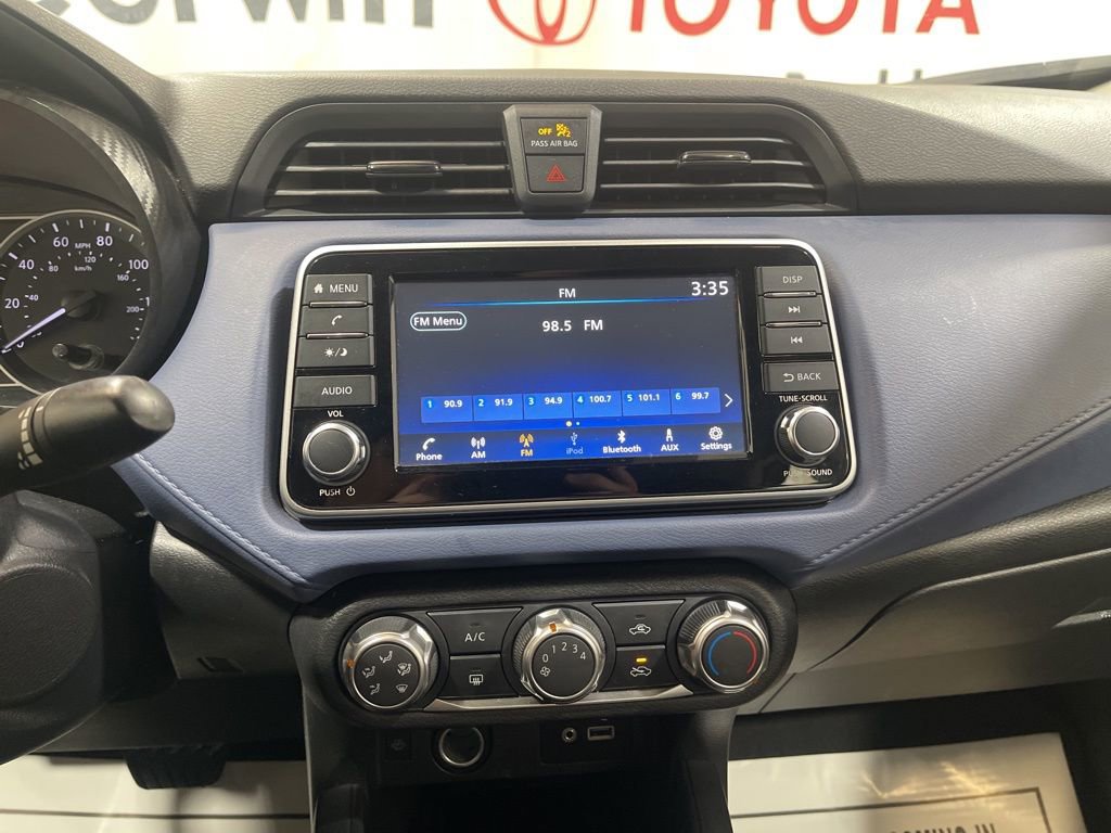 Used 2024 Nissan Versa SV image 24