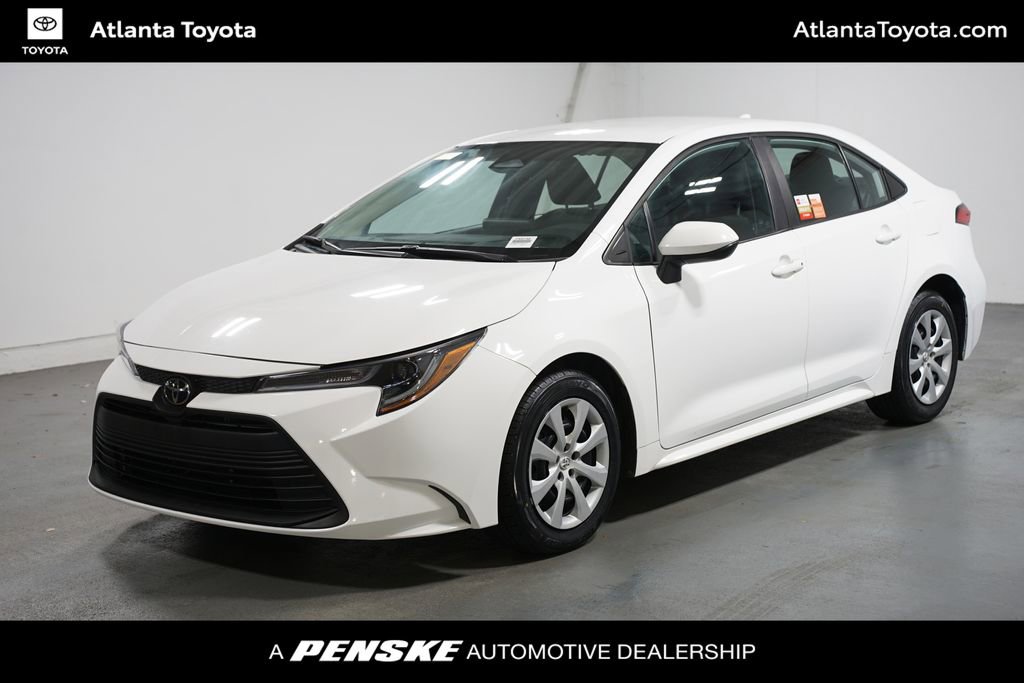 Certified 2024 Toyota Corolla LE image 1