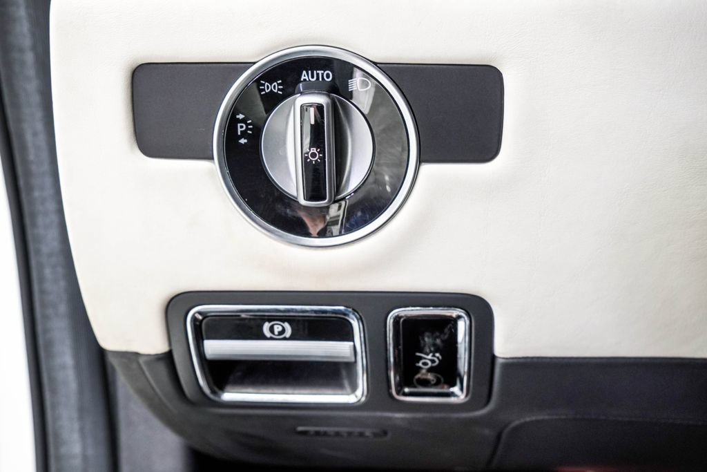 Used 2018 Mercedes-Benz AMG GT Roadster image 37