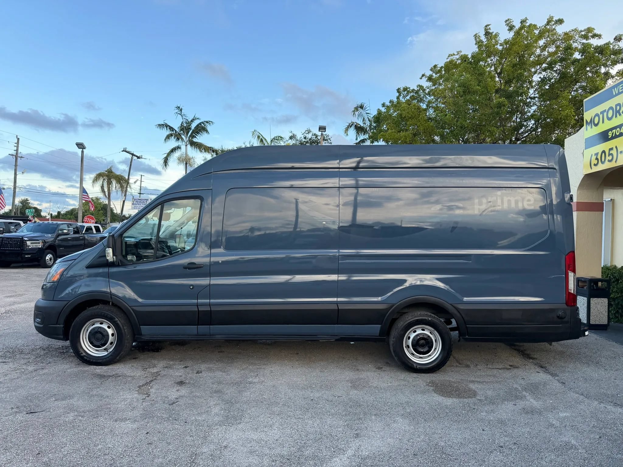 Used 2020 Ford Transit 250 148 High Roof Extended RWD image 2