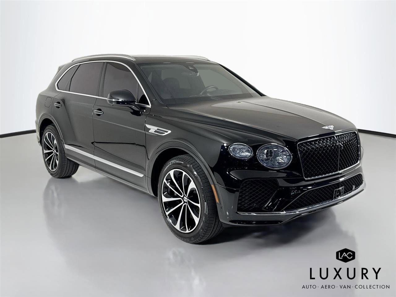 Used 2024 Bentley Bentayga AWD/4WD image 3