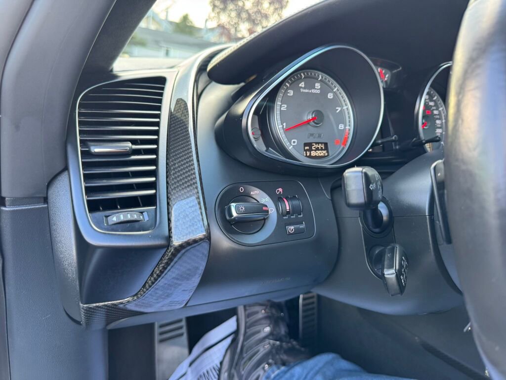 Used 2009 Audi R8 V8 image 22